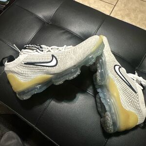 Nike VaporMax Flyknit in Cream with Yellow Accents
